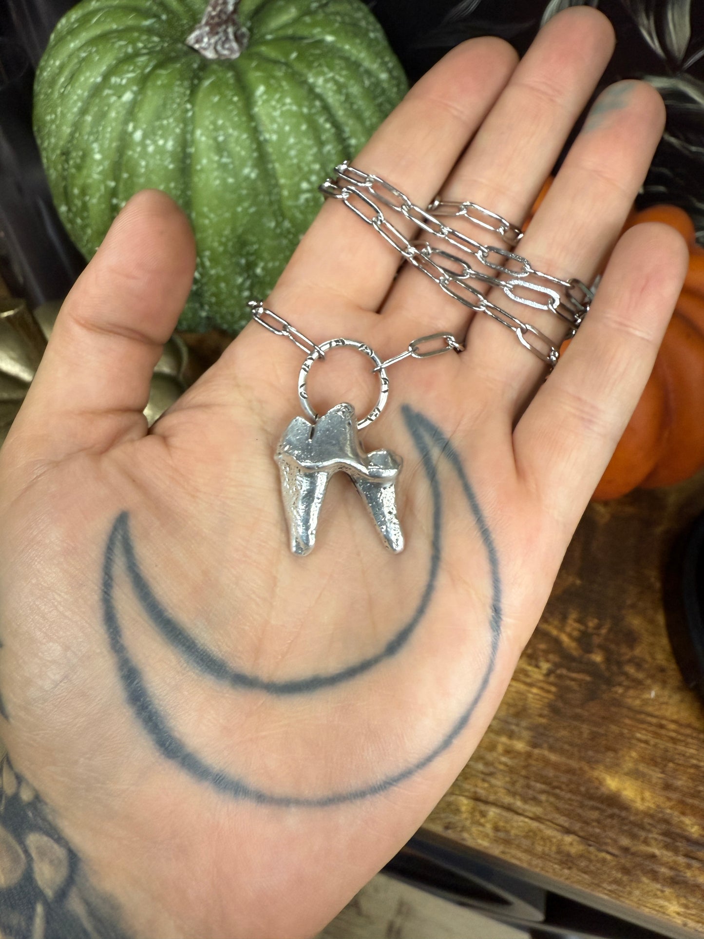 Midnight mass choker